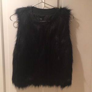 Mossimo black faux fur vest